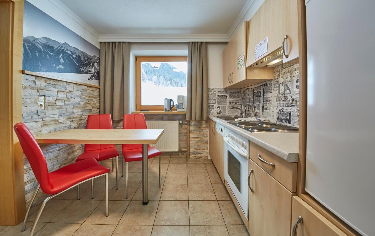 Ski & Bike Appartements Forsthaus Saalbach-Hinterglemm Exterior foto