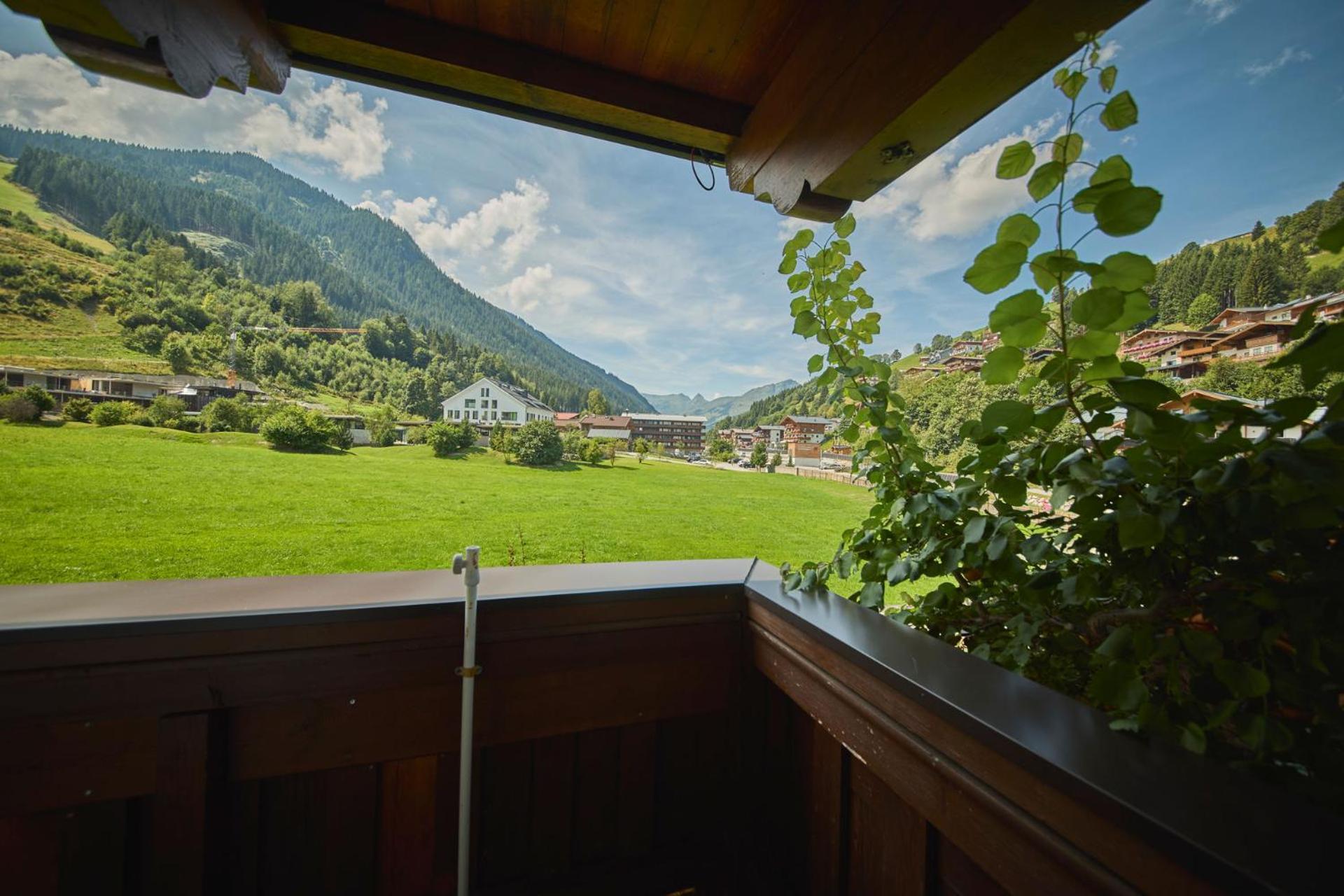 Ski & Bike Appartements Forsthaus Saalbach-Hinterglemm Exterior foto